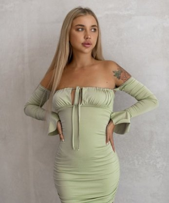 Развратная красотка с шикарной фигурой ждет тебя для ярких встреч! Обещаю, что от меня ты получишь все, что захочешь. 12836, 23 года