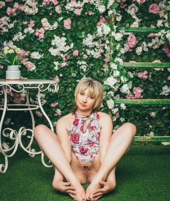 Я знаю, как доставить тебе незабываемое наслаждение. Мой опыт в искусстве удовольствия позволит нам исследовать грани наслаждения. Я живу в Москве и готова стать твоей фантазией на время нашей встречи. Позволь мне позаботиться о твоих желаниях и потребностях. У меня есть фото, чтобы ты мог увидеть, насколько я соблазнительна. Услуги, которые я предлагаю, доставят тебе удовольствие, о котором ты мог только мечтать. Доверься мне и открой новые грани наслаждения. Отзывы моих клиентов говорят сами за себя. Не упусти возможность окунуться в мир настоящего удовольствия со мной. 💋 2764, 50 лет